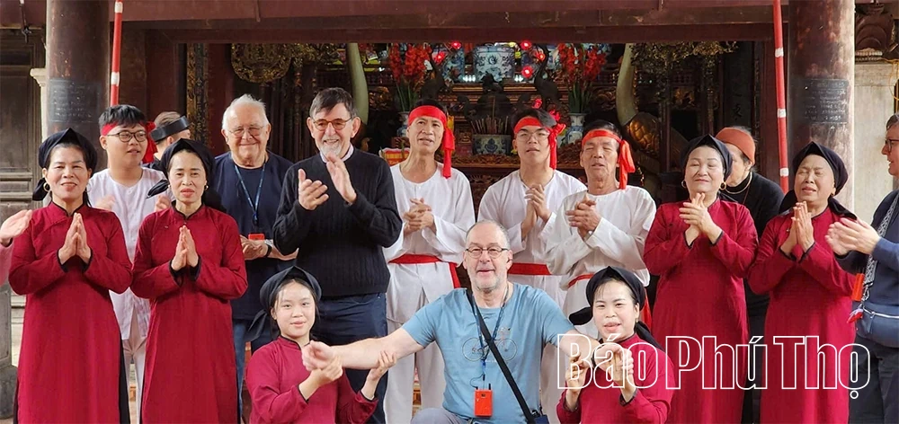 Hành trình về miền di sản