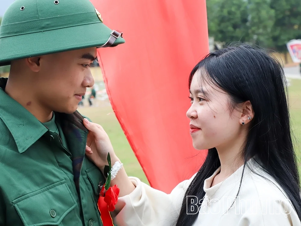 Tưng bừng Ngày hội tòng quân trên quê hương Đất Tổ