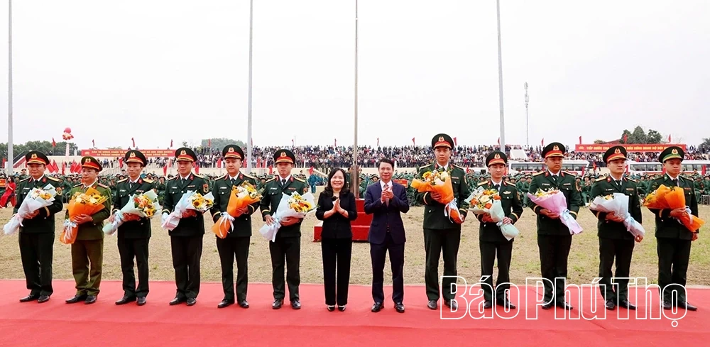 Tưng bừng Ngày hội tòng quân trên quê hương Đất Tổ