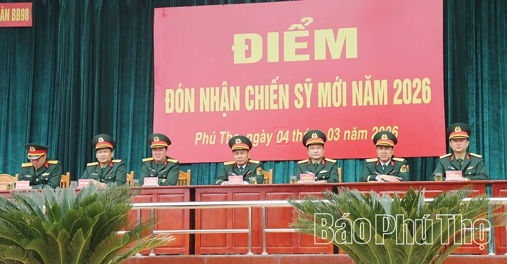 Tưng bừng Ngày hội tòng quân trên quê hương Đất Tổ