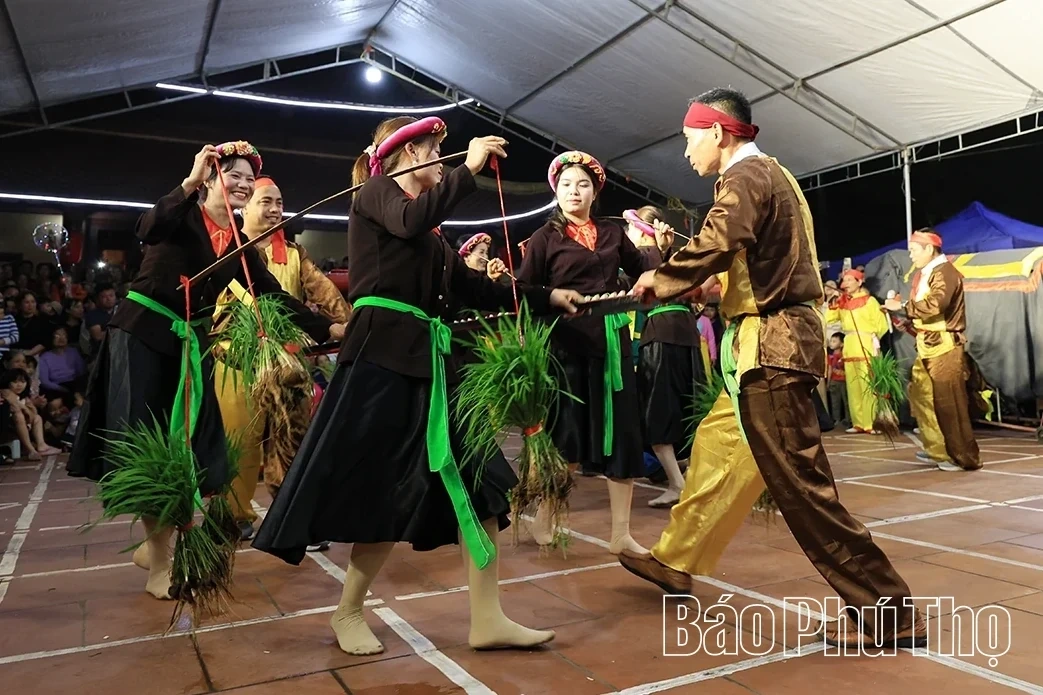 The Unique Cultural Essence of the Tro Tram Festival