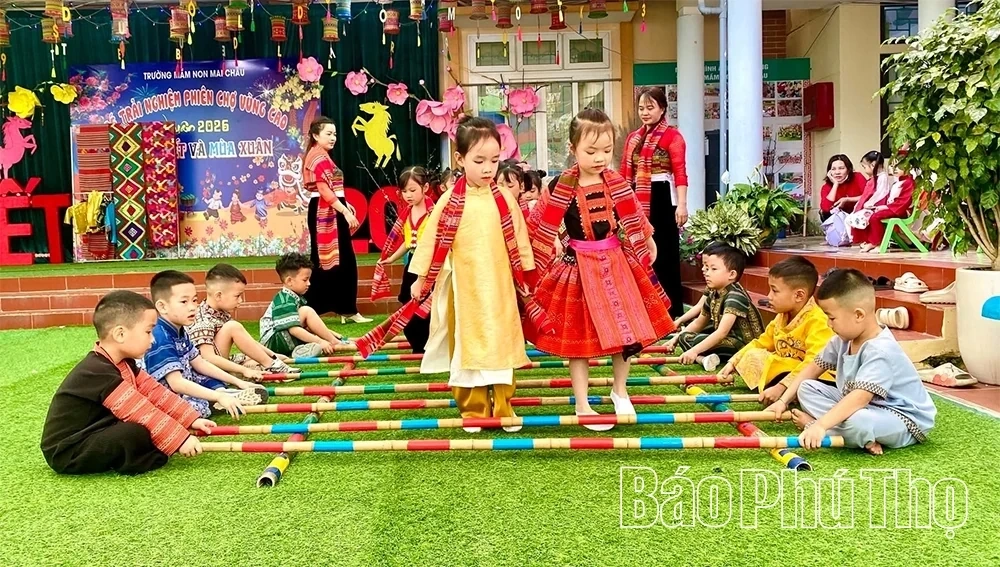 Spreading the Love for Traditional Culture in Schools