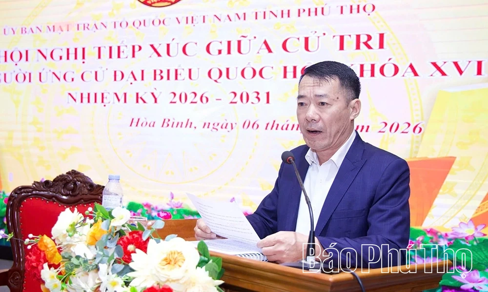 Chủ tịch Ủy ban Trung ương MTTQ Việt Nam Bùi Thị Minh Hoài tiếp xúc cử tri tại Đơn vị bầu cử số 5