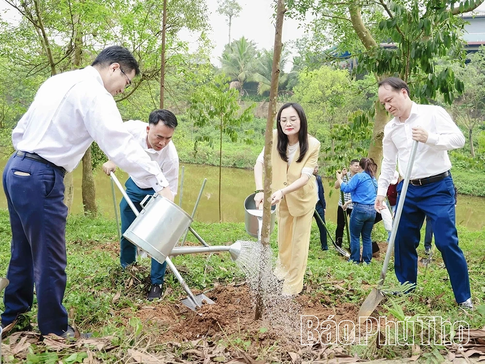 Toyota đồng hành cùng chương trình “Tết trồng cây đời đời nhớ ơn Bác Hồ”