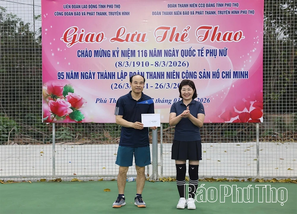 Giao lưu thể thao chào mừng kỷ niệm Ngày Quốc tế Phụ nữ 8/3 và Ngày thành lập Đoàn 26/3