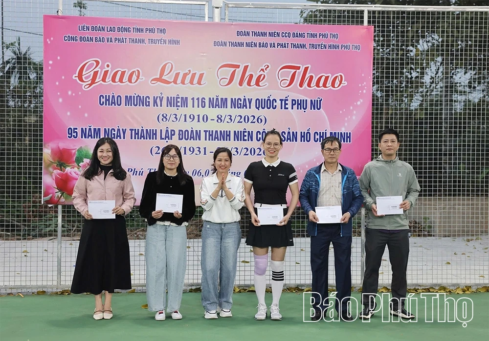 Giao lưu thể thao chào mừng kỷ niệm Ngày Quốc tế Phụ nữ 8/3 và Ngày thành lập Đoàn 26/3