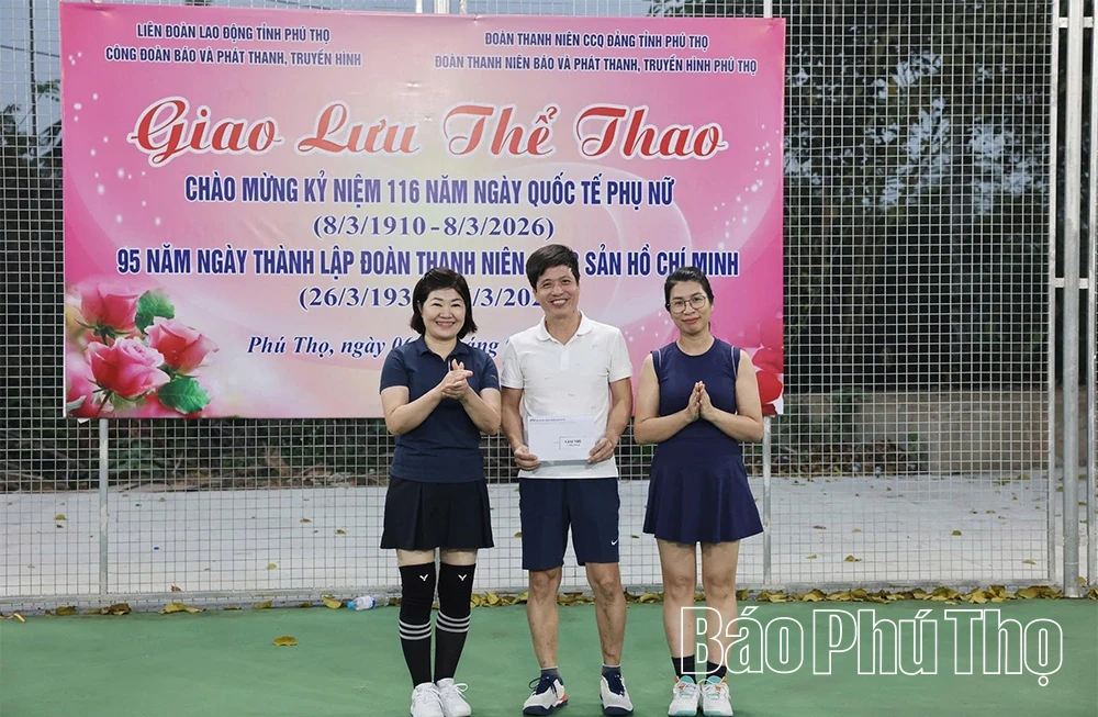 Giao lưu thể thao chào mừng kỷ niệm Ngày Quốc tế Phụ nữ 8/3 và Ngày thành lập Đoàn 26/3