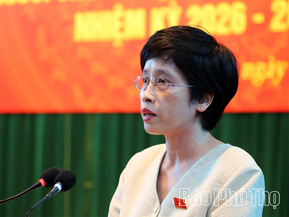 Các ứng cử viên đại biểu Quốc hội tiếp xúc, vận động cử tri các xã Yên Thủy, Yên Trị, Lạc Lương