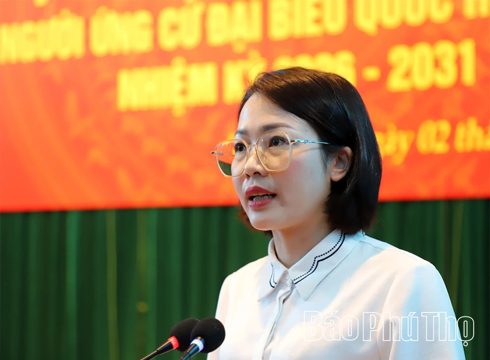 Các ứng cử viên đại biểu Quốc hội tiếp xúc, vận động cử tri các xã Yên Thủy, Yên Trị, Lạc Lương