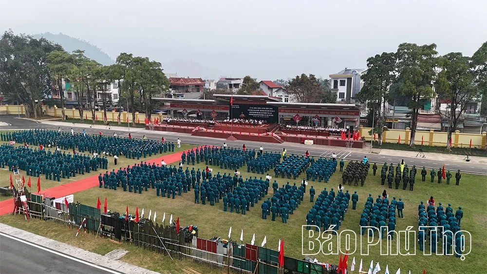 Ban Chỉ huy Phòng thủ khu vực 2 - Thống Nhất ra quân huấn luyện và phát động đợt thi đua cao điểm