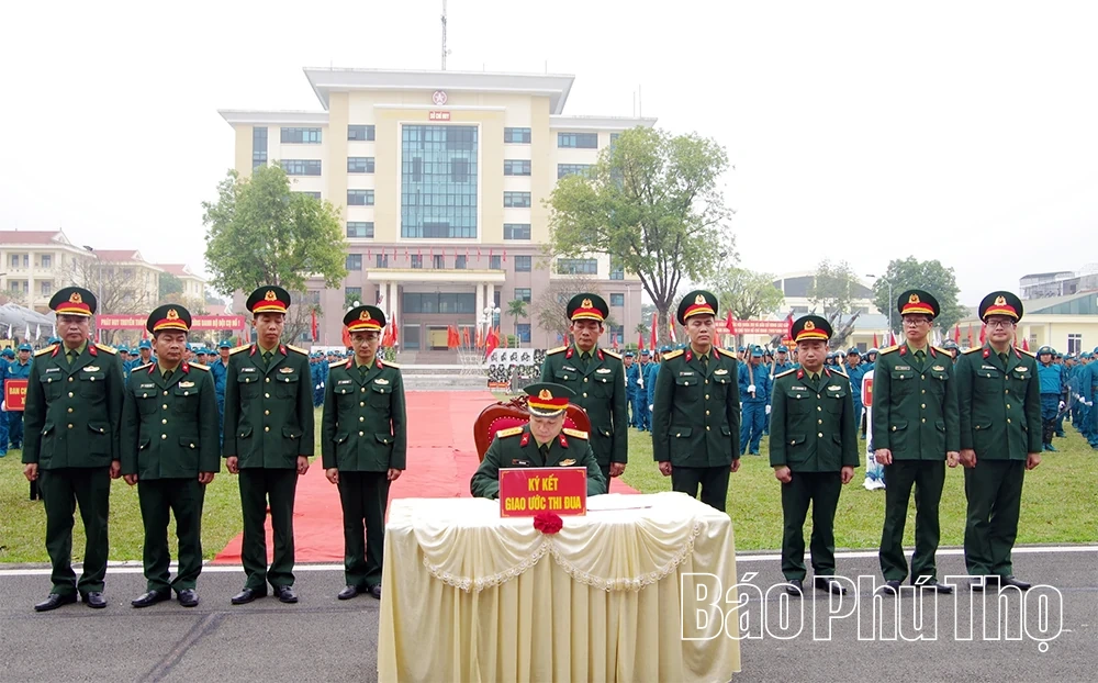 Ban Chỉ huy Phòng thủ khu vực 2 - Thống Nhất ra quân huấn luyện và phát động đợt thi đua cao điểm
