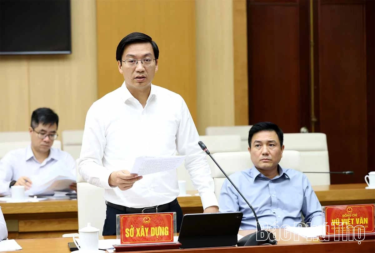 Chủ tịch UBND tỉnh Trần Duy Đông cho ý kiến vào một số nội dung quan trọng