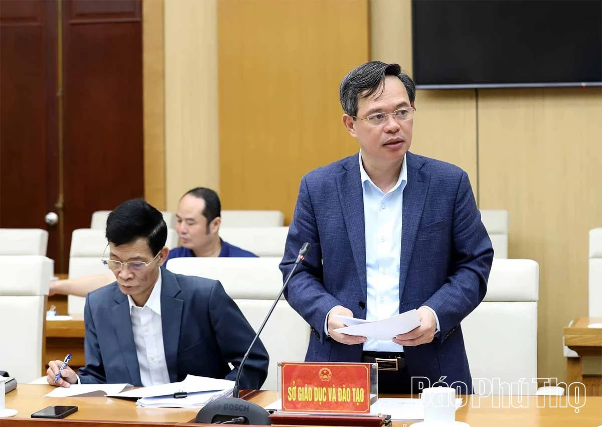 Chủ tịch UBND tỉnh Trần Duy Đông cho ý kiến vào một số nội dung quan trọng