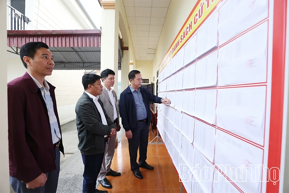 Hướng về ngày hội non sông