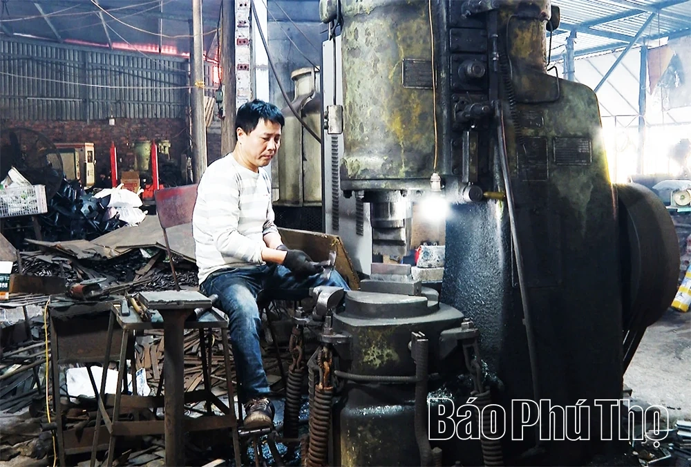 Cụ thể hóa nghị quyết, tạo động lực phát triển kinh tế từ cơ sở