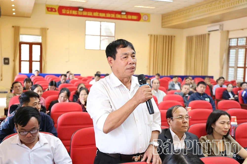 Ứng cử viên ĐBQH khóa XVI tiếp xúc cử tri tại xã Tam Dương Bắc
