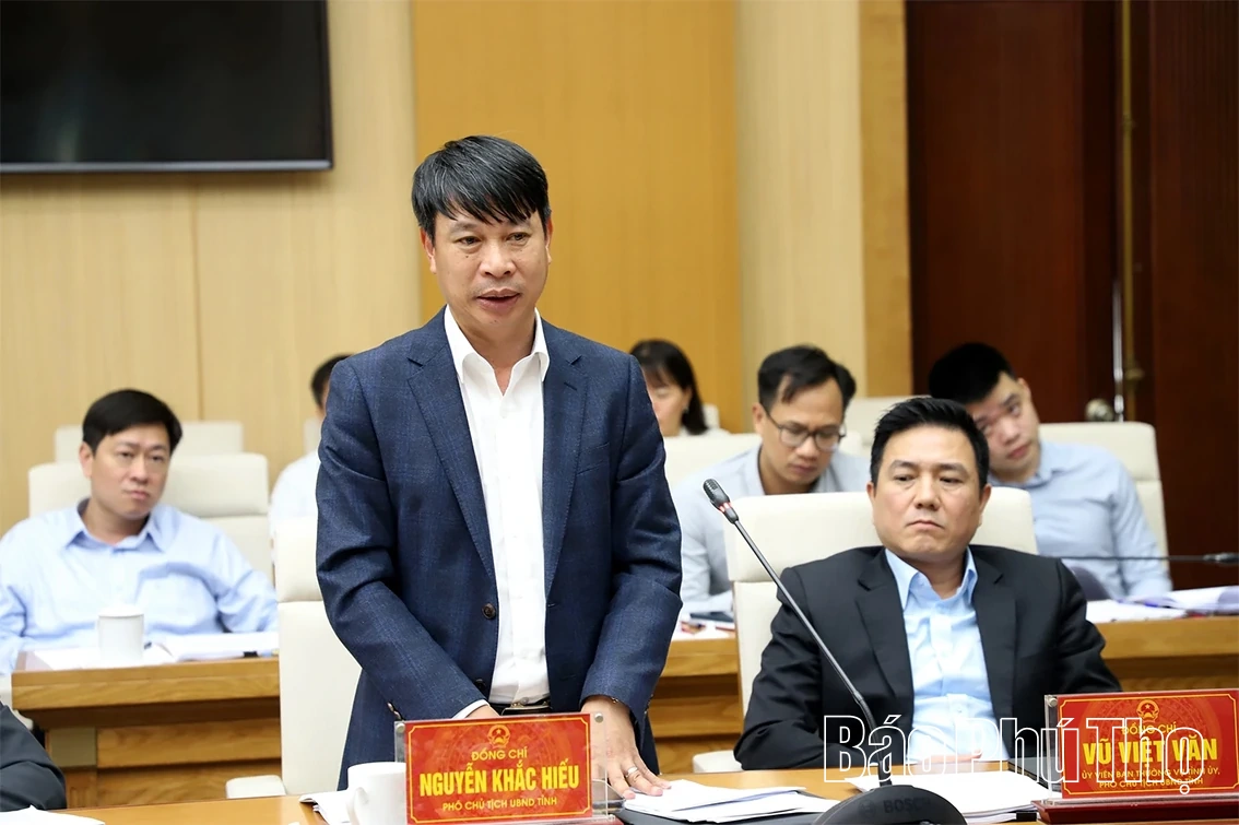 Đẩy mạnh phân cấp, phân quyền cho giám đốc, thủ trưởng các sở, ngành, địa phương