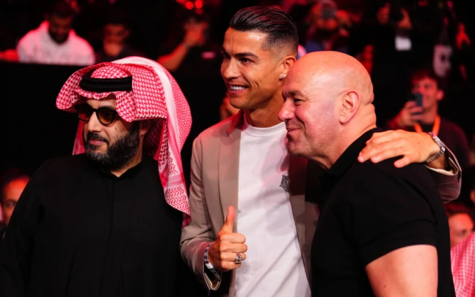 Cuộc chiến 1 tỷ USD giành quyền kiểm soát tương lai quyền Anh