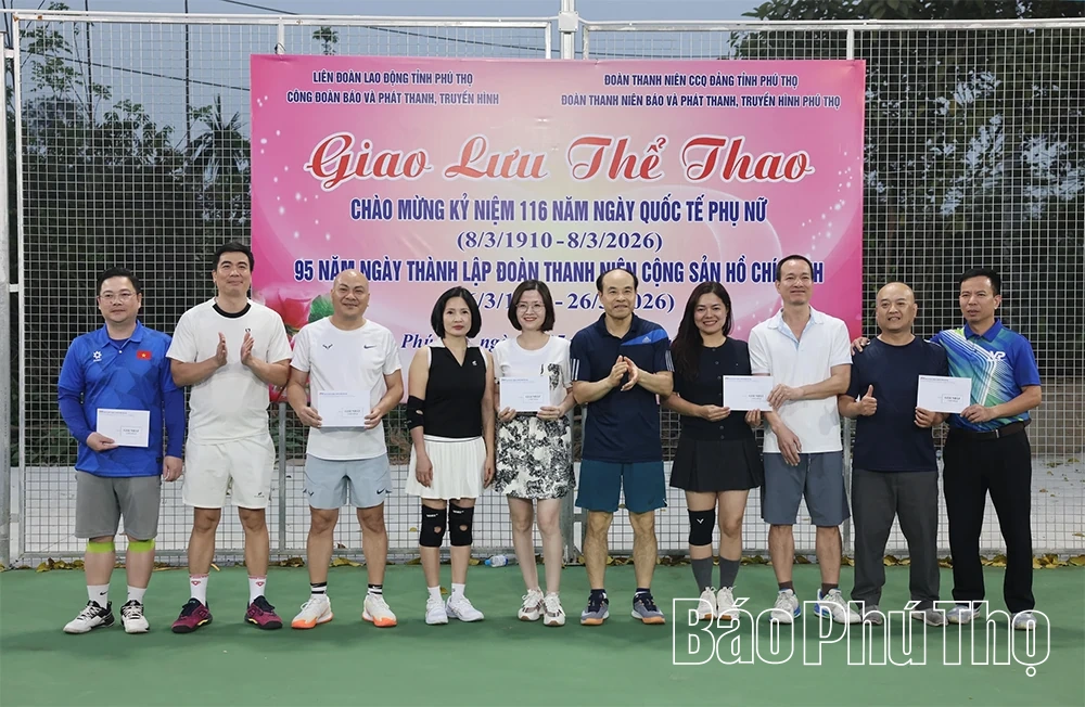Giao lưu thể thao chào mừng kỷ niệm Ngày Quốc tế Phụ nữ 8/3 và Ngày thành lập Đoàn 26/3