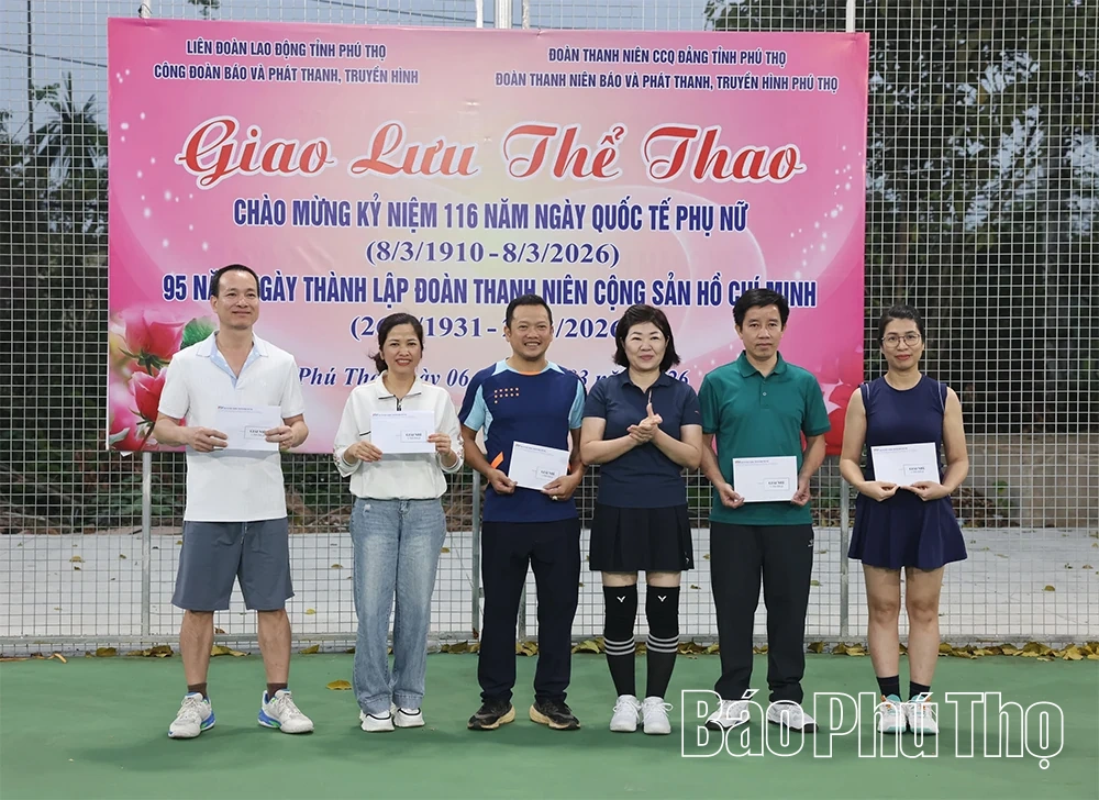 Giao lưu thể thao chào mừng kỷ niệm Ngày Quốc tế Phụ nữ 8/3 và Ngày thành lập Đoàn 26/3