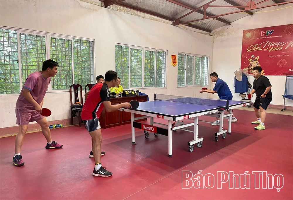 Giao lưu thể thao chào mừng kỷ niệm Ngày Quốc tế Phụ nữ 8/3 và Ngày thành lập Đoàn 26/3