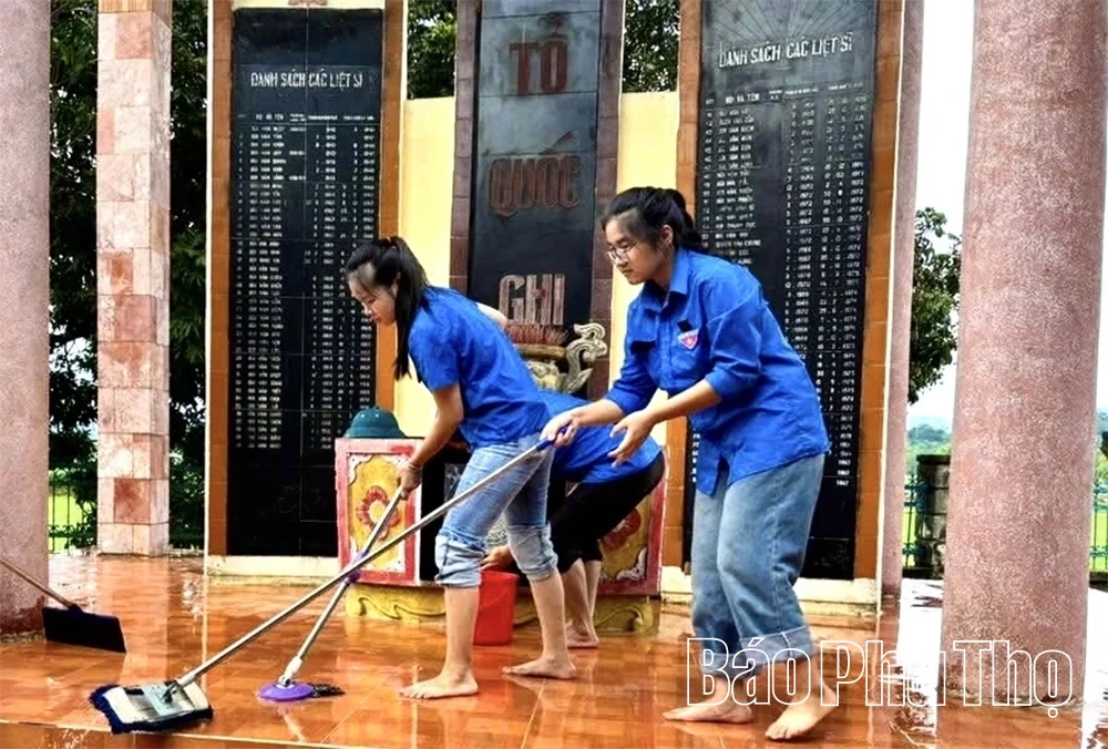 Sức trẻ Mường Vang chung tay xây dựng nông thôn mới