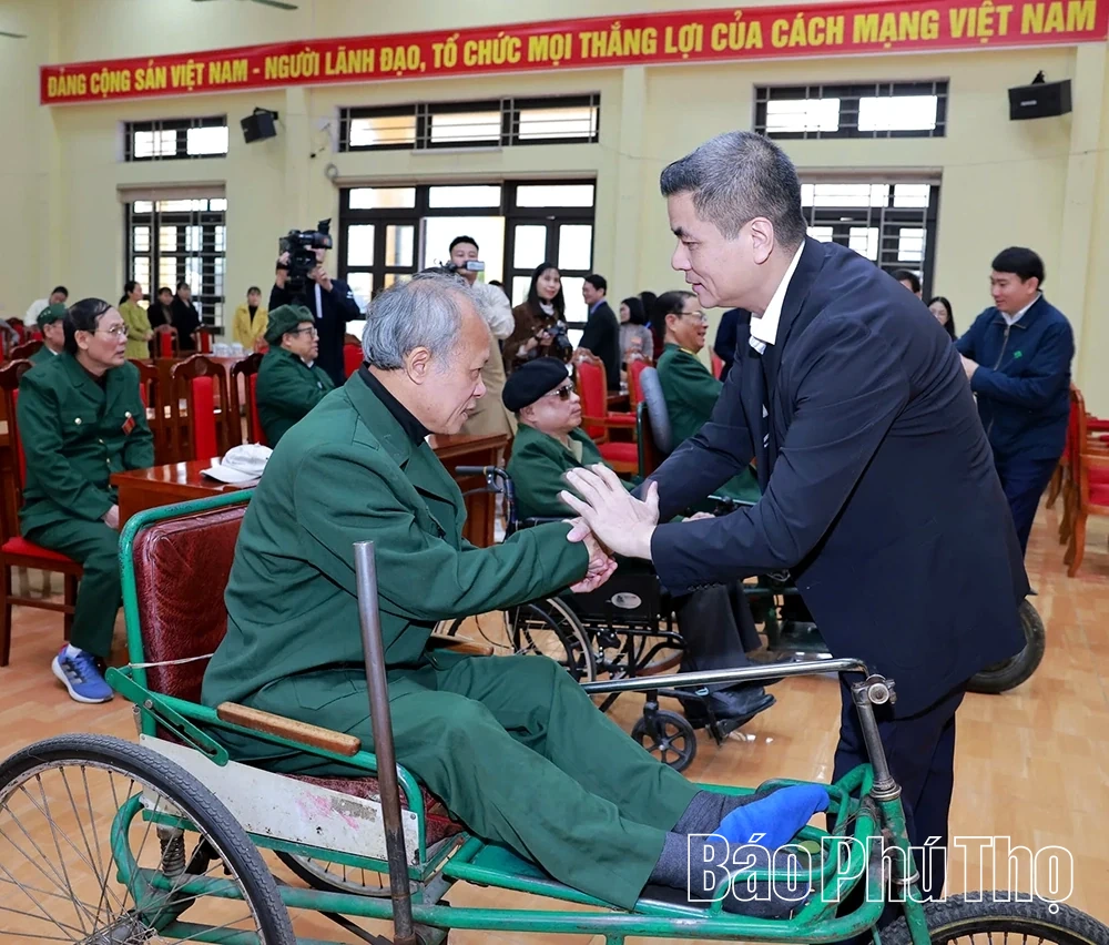 Nghĩa nặng tình sâu, vẹn tròn đạo lý