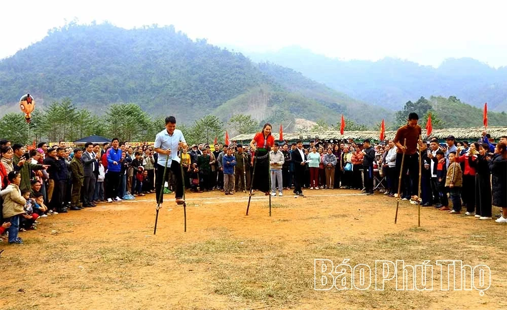Joyful Spring Festivals with Traditional Folk Games