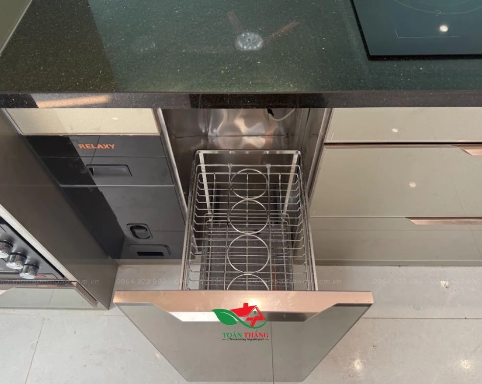 Ưu nhược điểm của tủ bếp Inox là gì?