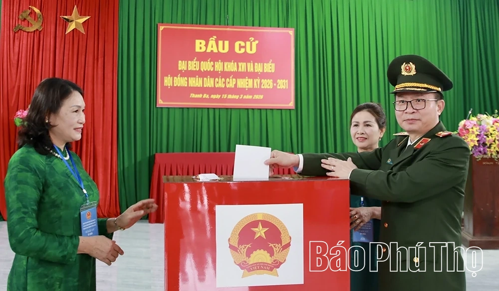 Lãnh đạo tỉnh dự lễ khai mạc và bỏ phiếu bầu cử đại biểu Quốc hội và đại biểu HĐND các cấp