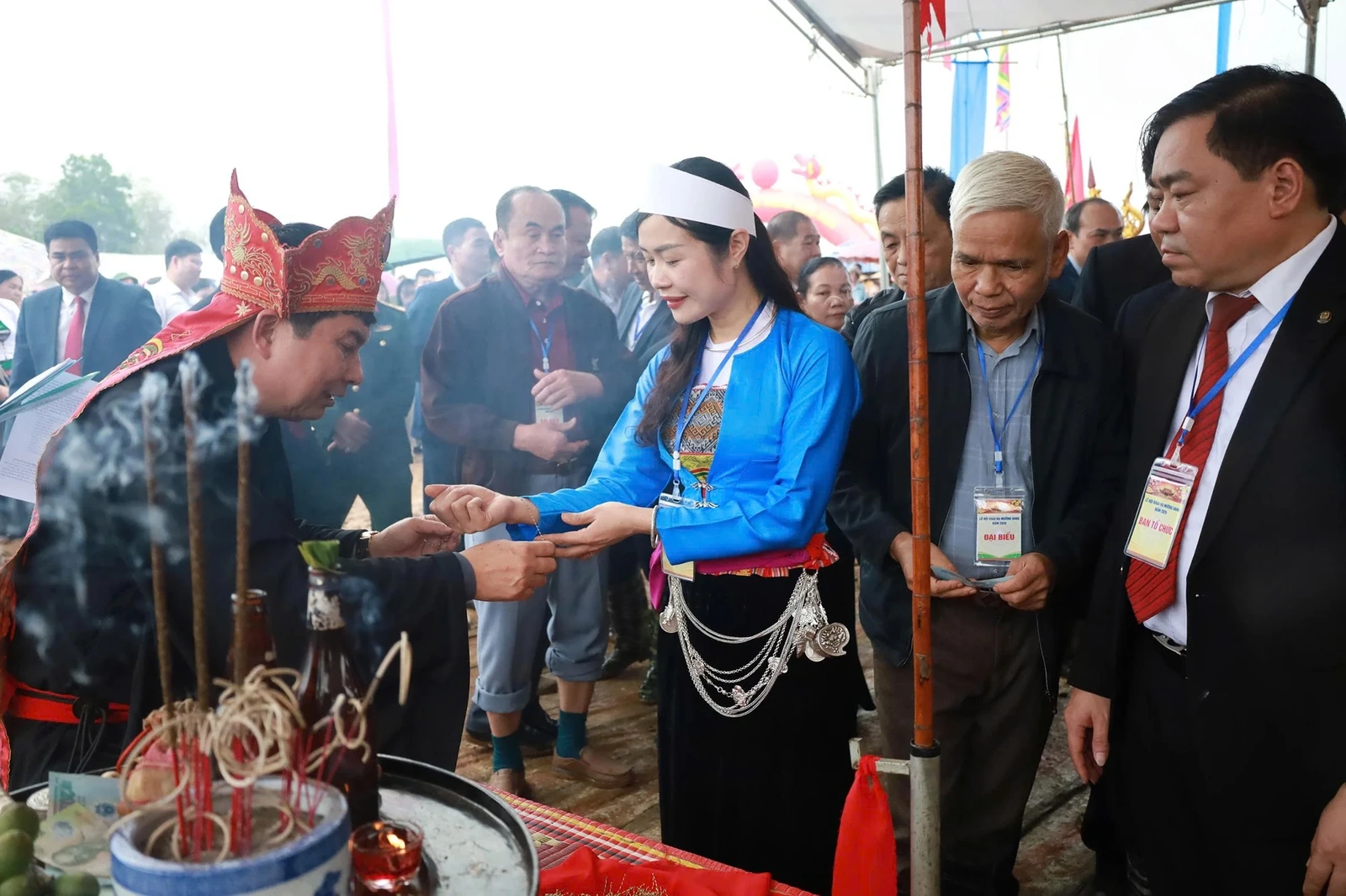 Độc đáo lễ hội Khai hạ Mường Vang