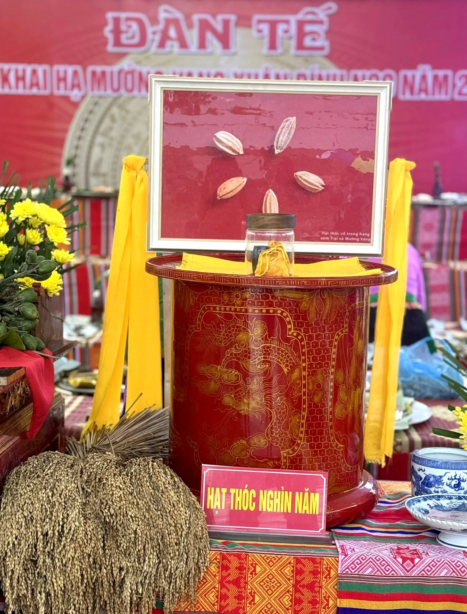 Độc đáo lễ hội Khai hạ Mường Vang