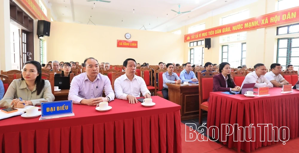 Ứng cử viên đại biểu HĐND tỉnh tiếp xúc cử tri xã Bằng Luân