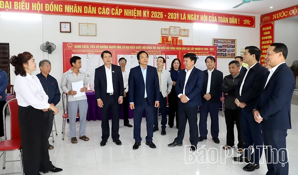 Phó Bí thư Tỉnh ủy Nguyễn Mạnh Sơn kiểm tra công tác chuẩn bị bầu cử tại xã Thanh Ba và phường Phú Thọ