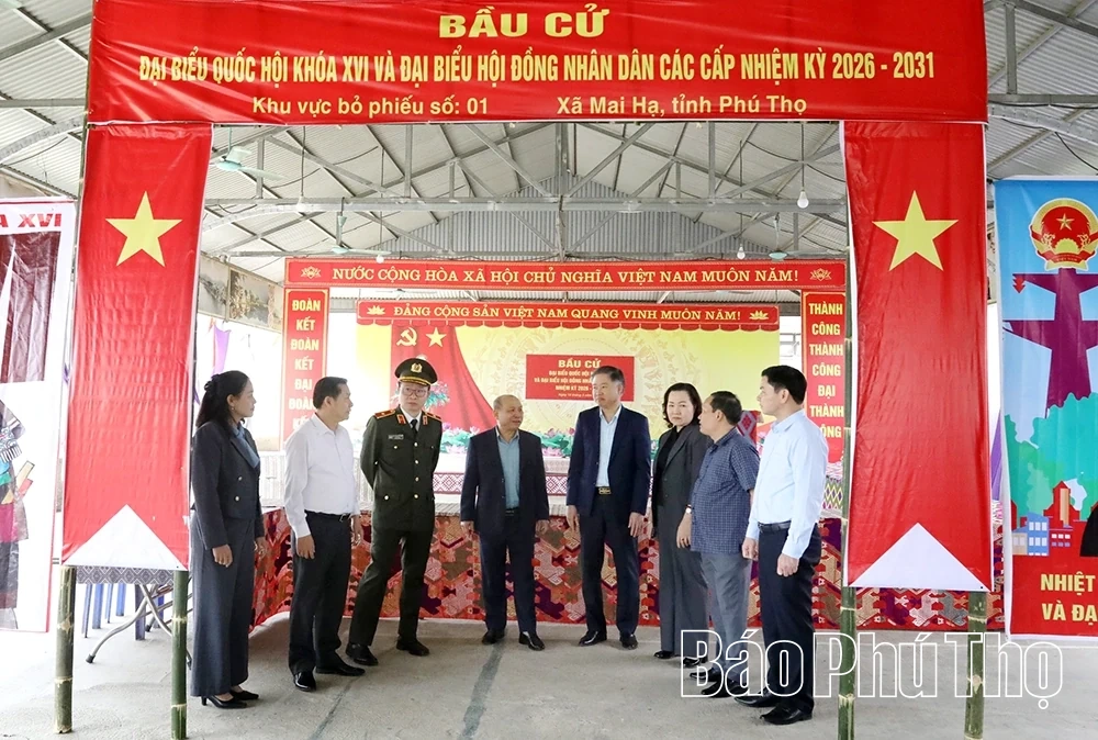 Chủ tịch HĐND tỉnh Bùi Đức Hinh khảo sát, nắm tình hình công tác chuẩn bị bầu cử