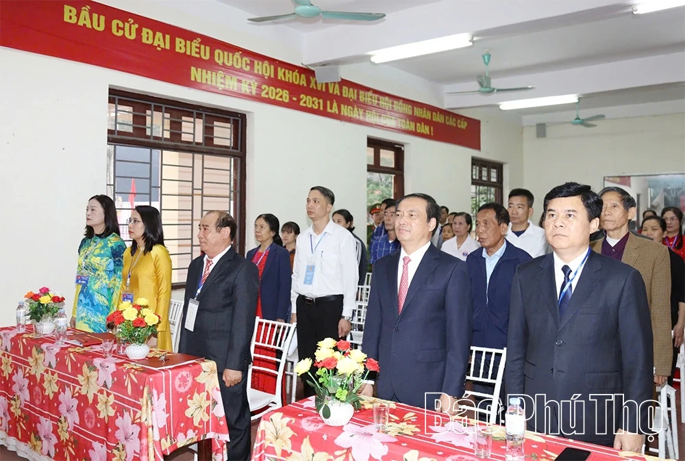 Lãnh đạo tỉnh dự lễ khai mạc và bỏ phiếu bầu cử đại biểu Quốc hội và đại biểu HĐND các cấp