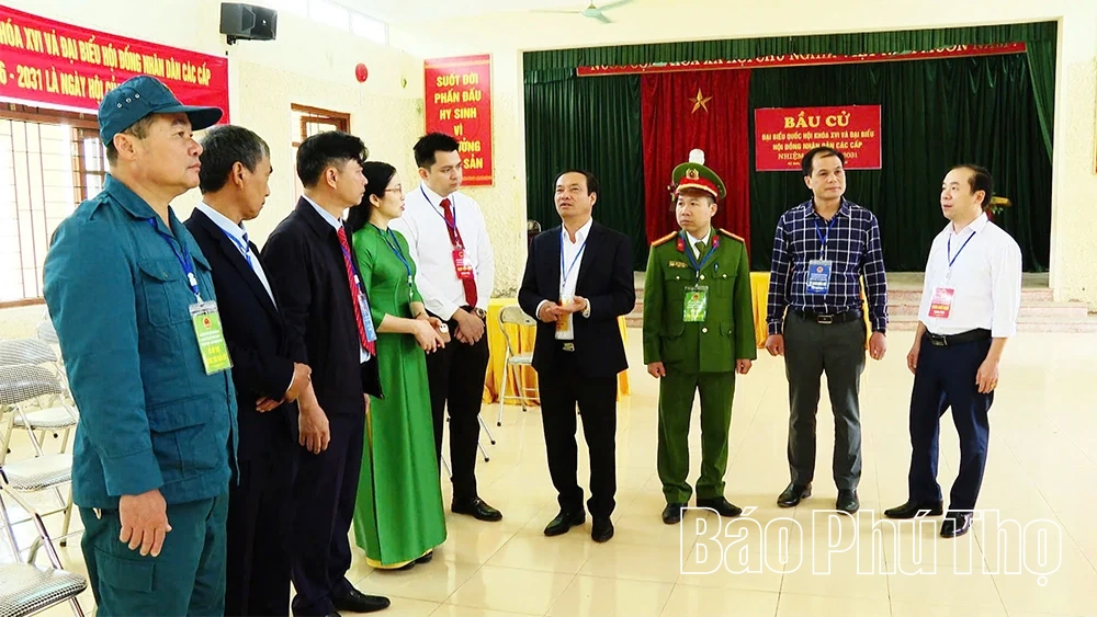 Lãnh đạo tỉnh dự lễ khai mạc và bỏ phiếu bầu cử đại biểu Quốc hội và đại biểu HĐND các cấp