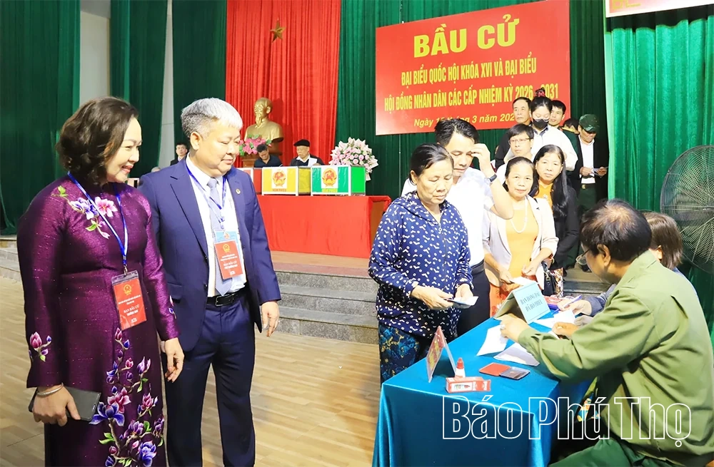 Lãnh đạo tỉnh dự lễ khai mạc và bỏ phiếu bầu cử đại biểu Quốc hội và đại biểu HĐND các cấp