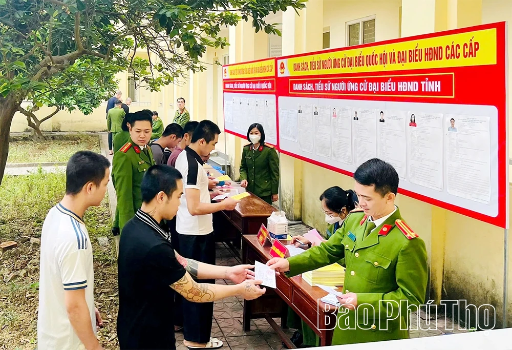 Gần 2.000 người bị tạm giữ, tạm giam ở Phú Thọ thực hiện quyền bầu cử