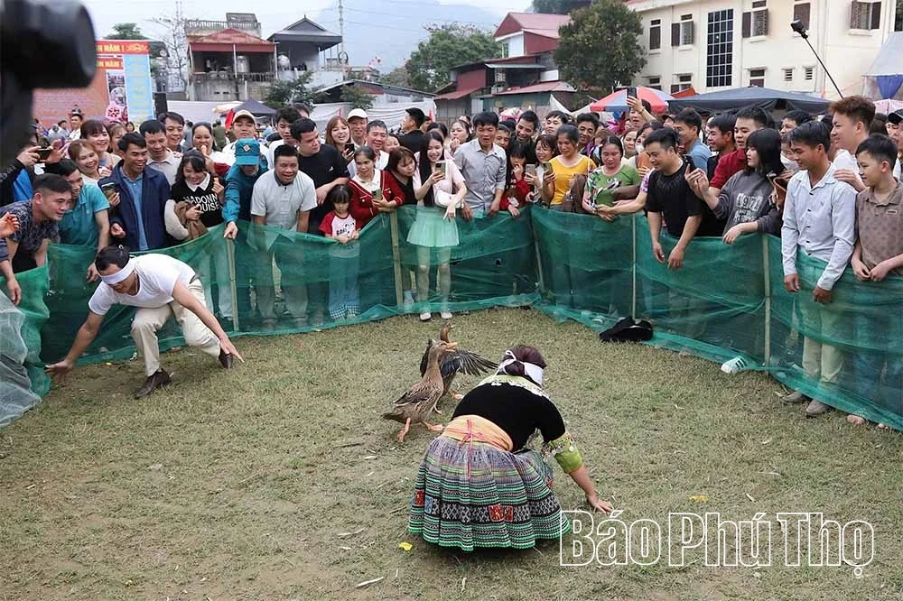 Vui hội Xuân với những trò chơi dân gian truyền thống