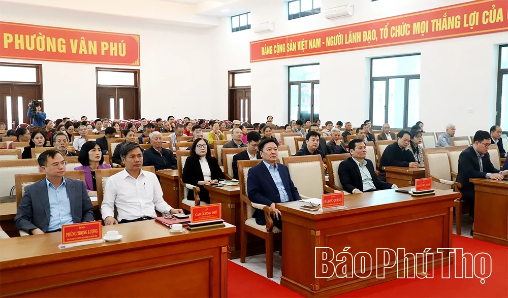 Các ứng cử viên đại biểu HĐND tỉnh tiếp xúc cử tri, vận động bầu cử tại phường Vân Phú