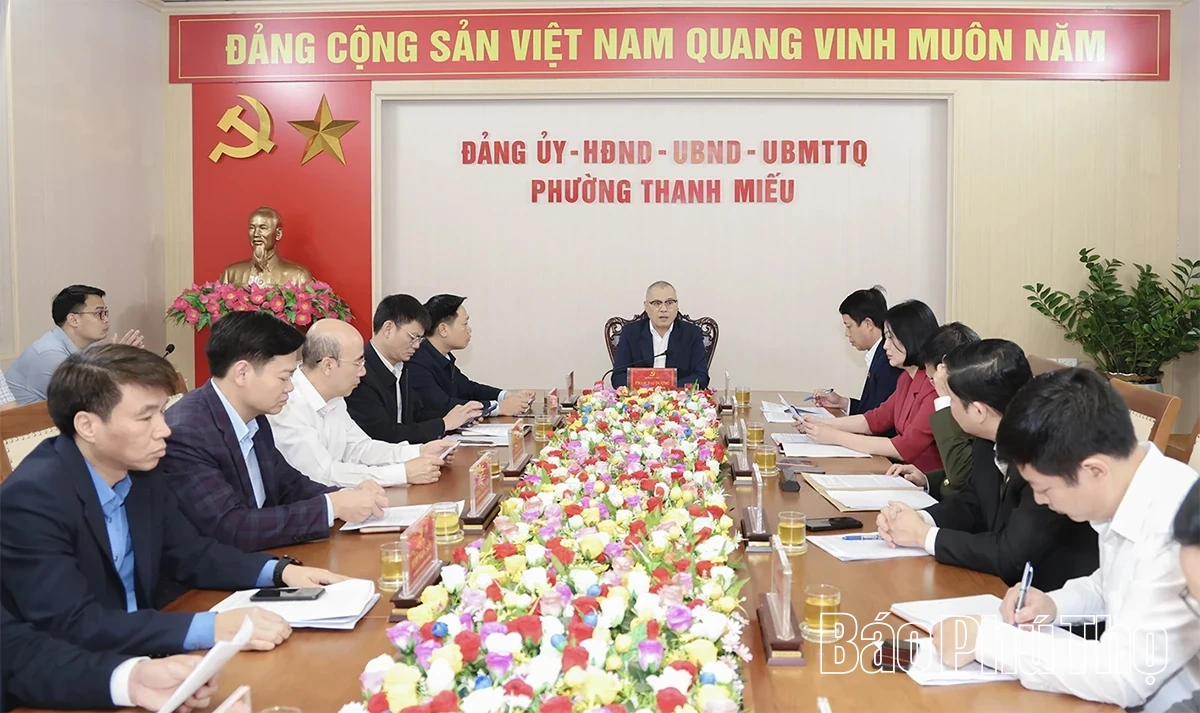 Bí thư Tỉnh ủy Phạm Đại Dương kiểm tra công tác chuẩn bị bầu cử tại các phường Thanh Miếu, Nông Trang