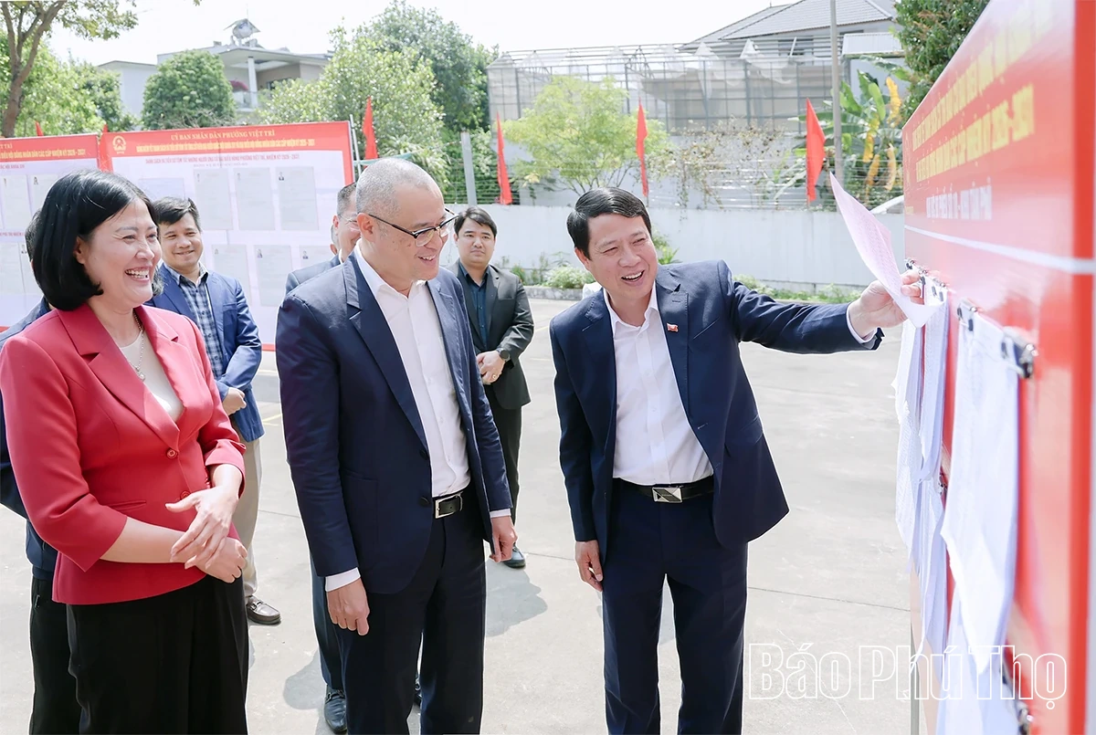 Bí thư Tỉnh ủy Phạm Đại Dương kiểm tra công tác chuẩn bị bầu cử tại các phường Thanh Miếu, Nông Trang