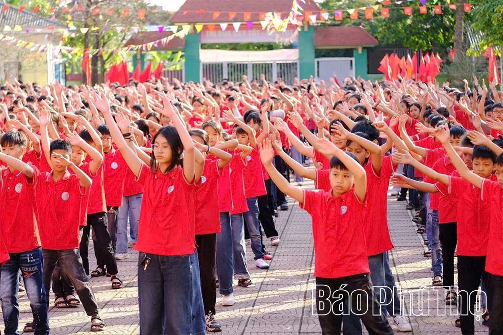 Ngày hội “Thiếu nhi vui khỏe - Tiến bước lên Đoàn”