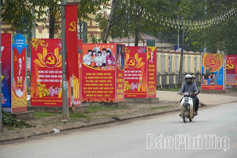 Đẩy mạnh tuyên truyền trực quan cho ngày bầu cử