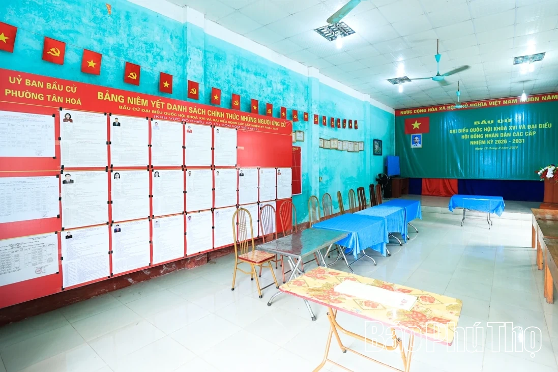 Đón ngày hội lớn bên dòng Đà Giang