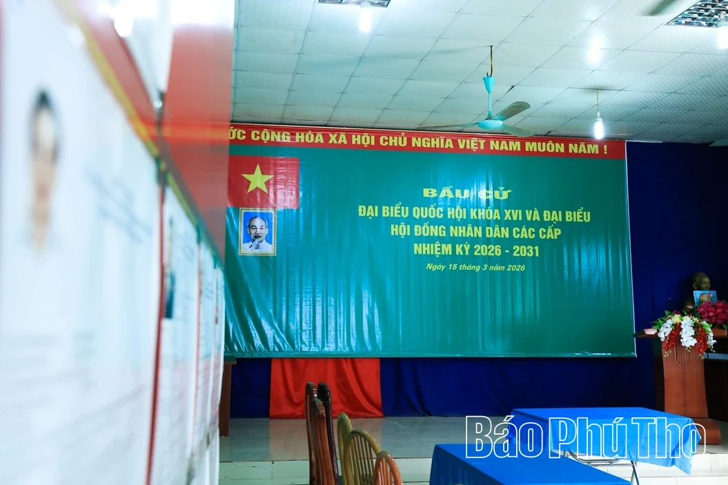 Đón ngày hội lớn bên dòng Đà Giang