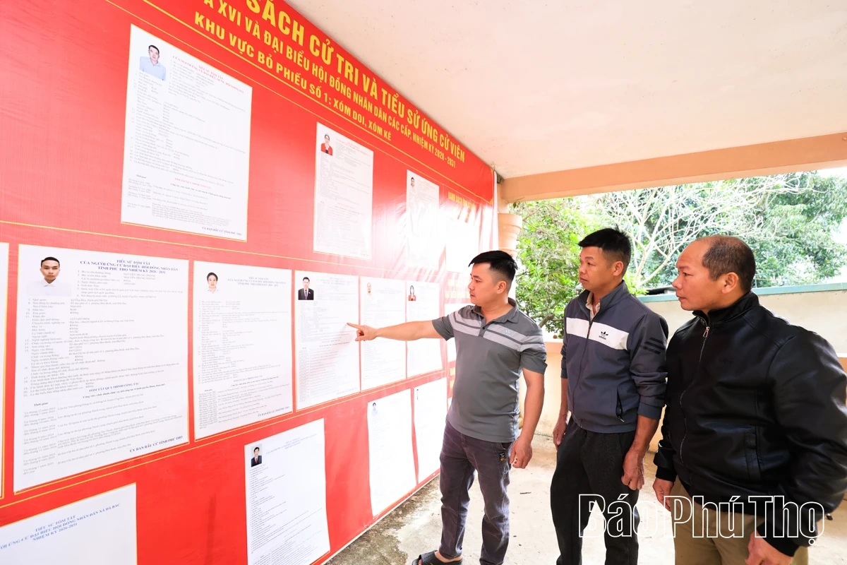 Đón ngày hội lớn bên dòng Đà Giang