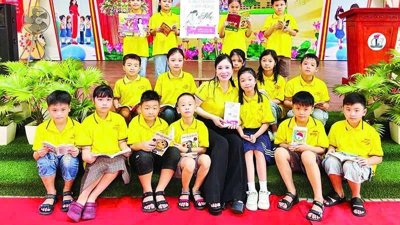 Học sinh Trường Tiểu học Đinh Tiên Hoàng đạt 559 giải Trạng nguyên Tiếng Việt qua Internet cấp tỉnh