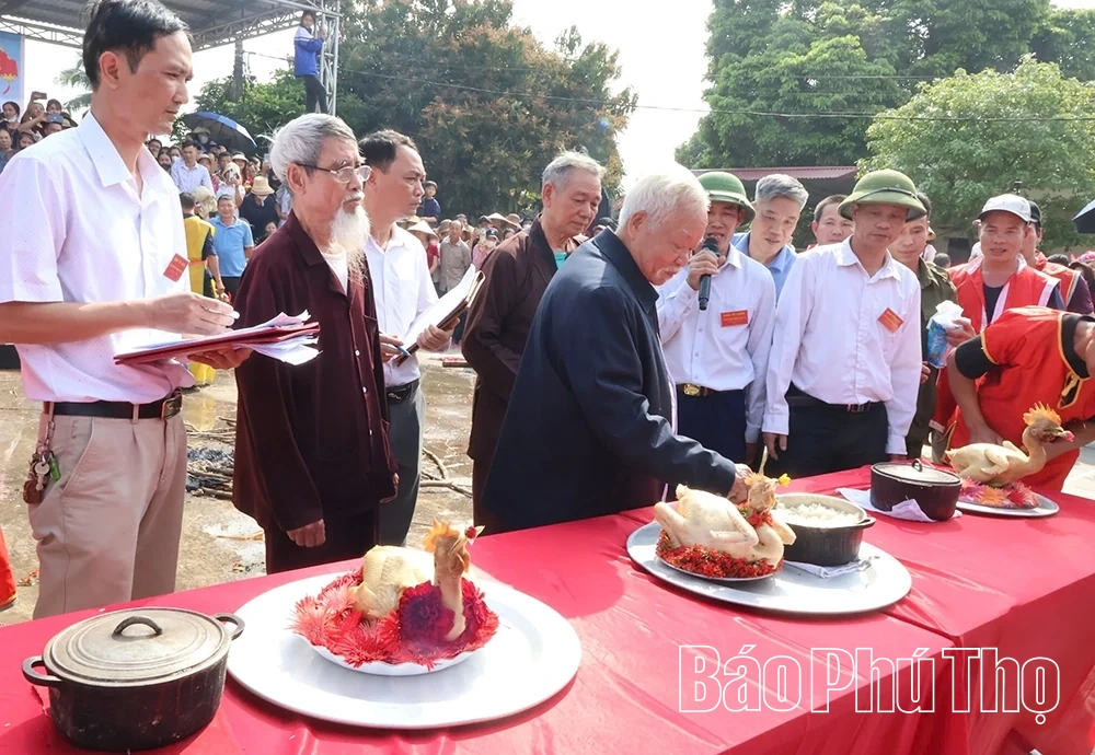 Sôi nổi hội thi kéo lửa nấu cơm thi tại lễ hội Đình Đào Xá